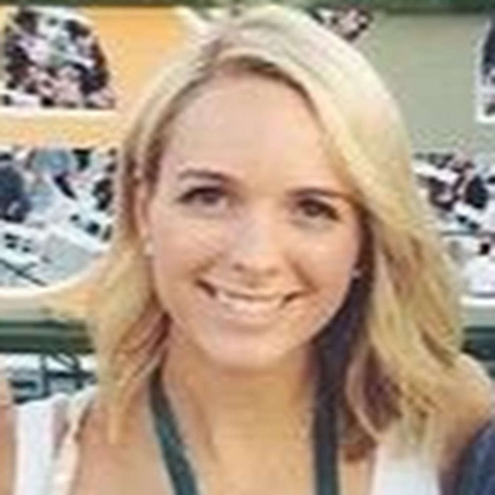 Meet your Posher, Holly